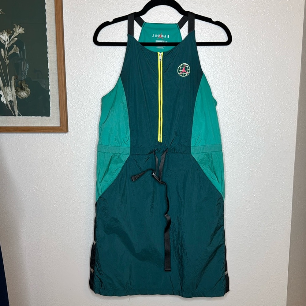 Jordan Winter Utility Women's Dress Size small DD0188-300 Green Block Zip Front